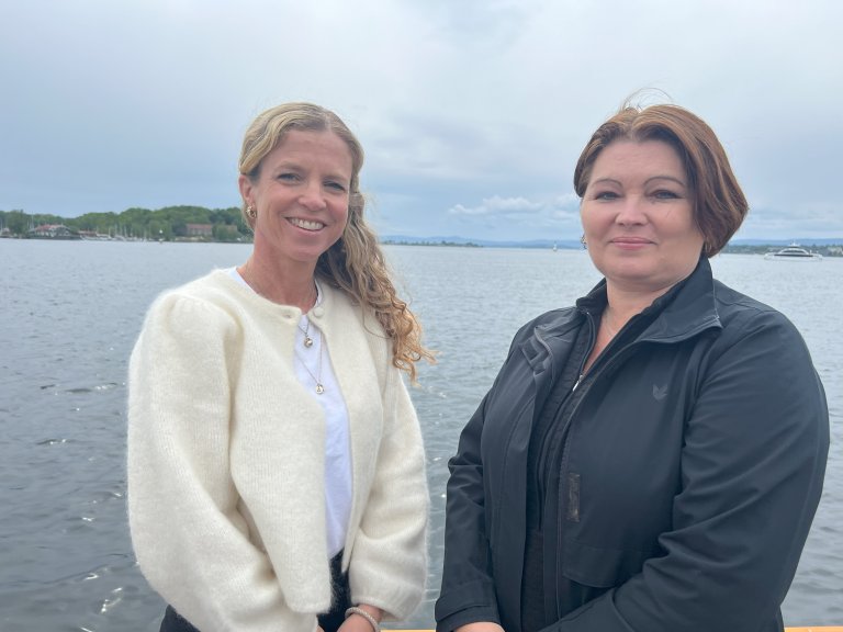 CEO Kristine Hartmann i Salmon Living Lab og administrerende direktør Gun Peggy Knudsen signerte nylig partneravtale. Foto: Bryndis Holm